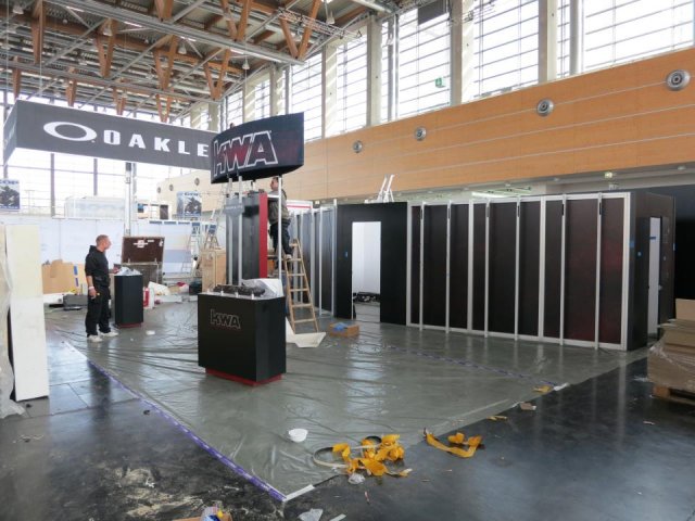 kwa-iwa-booth-getting-ready