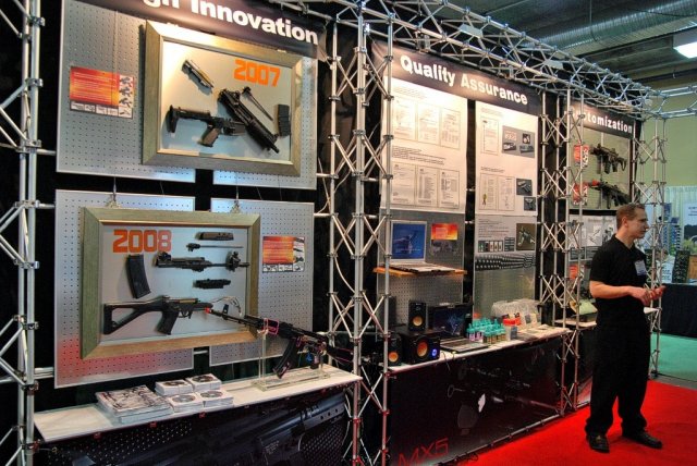 ics_shotshow_2010_1