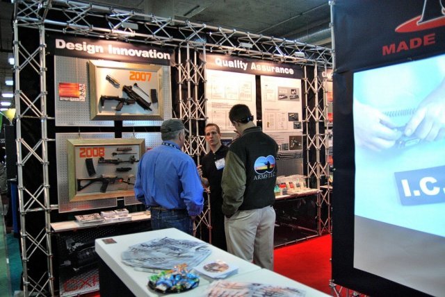 ics_shotshow_2010_8